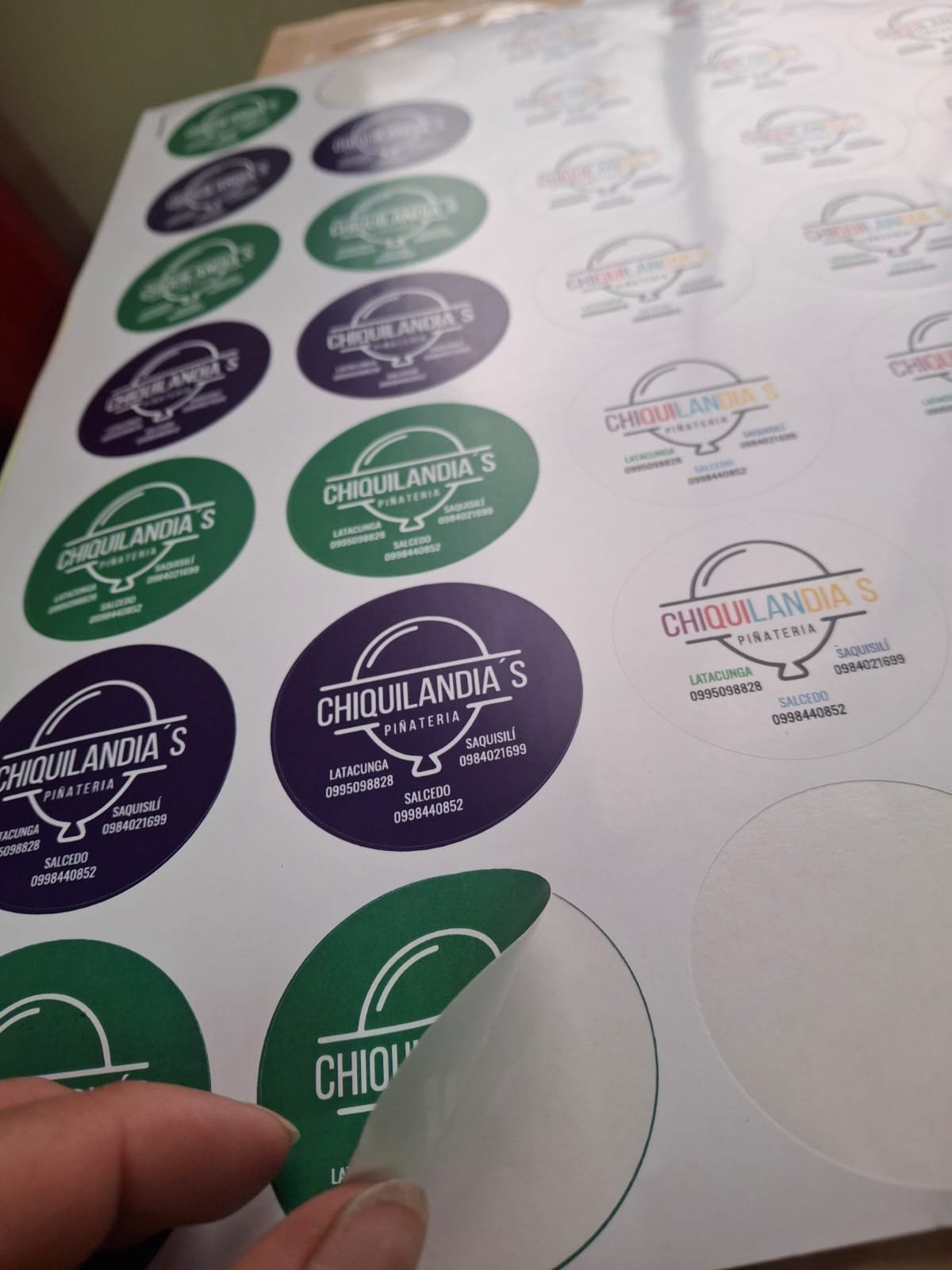 Etiquetas adhesivas para productos